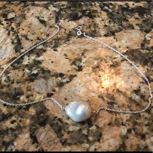 NWOT Natural Pearl 14” necklace